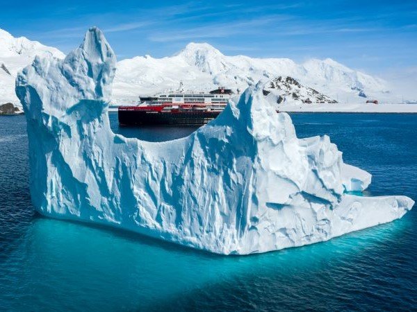 Antarktis Schiff Roald Amundsen