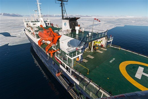 Antarktis auf dem Schiff der Ortelius durch Eisschollen