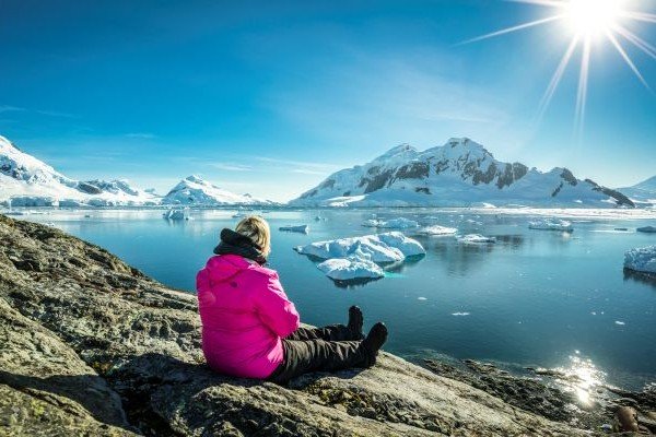 Atemberaubende Aussicht auf die Antarktische Landschaft